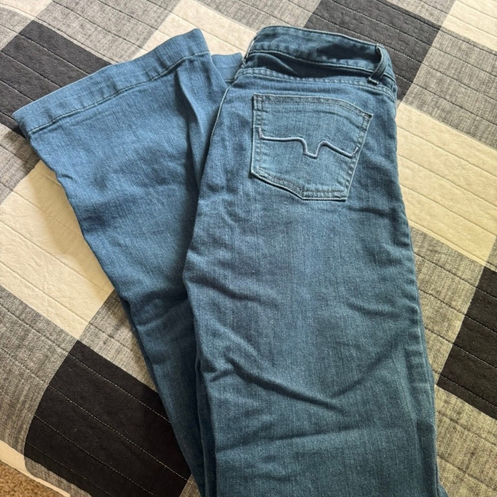 Kimes Ranch Bootcut Blue Jeans Timeless Denim